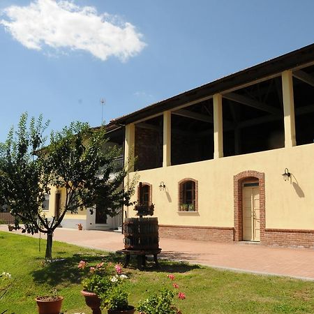 B&B La Coccarda CastellʼAlfero Kültér fotó
