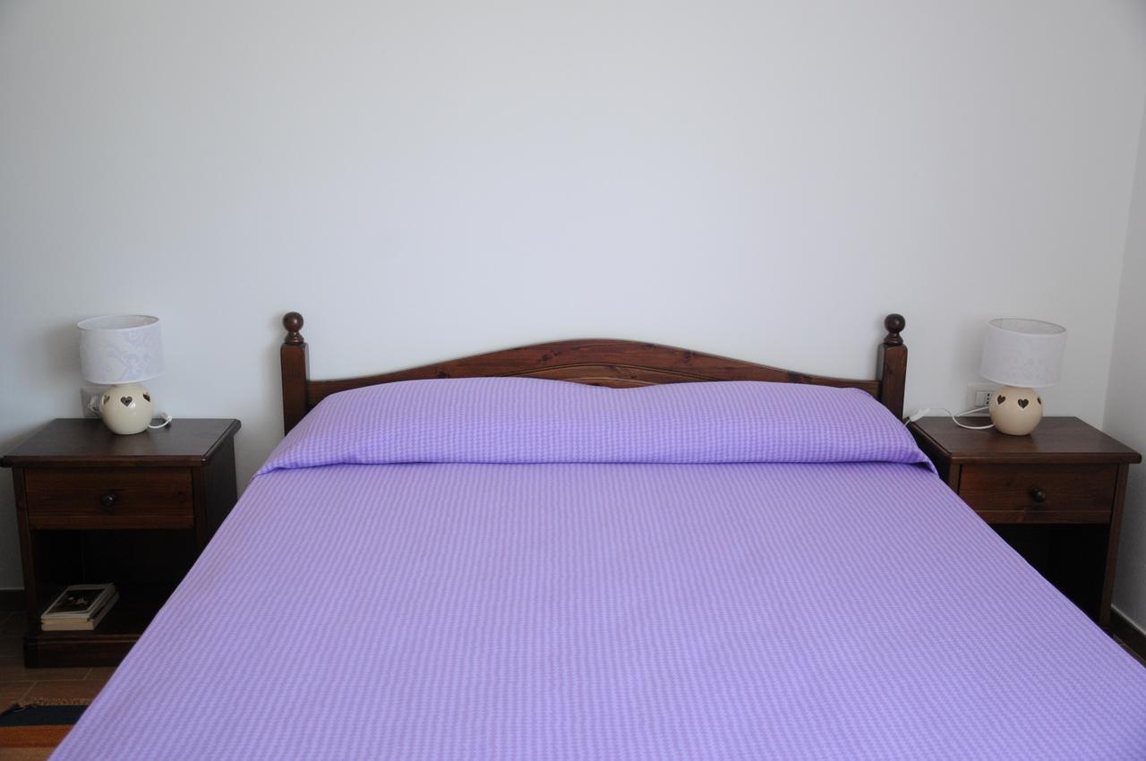B&B La Coccarda CastellʼAlfero Szoba fotó